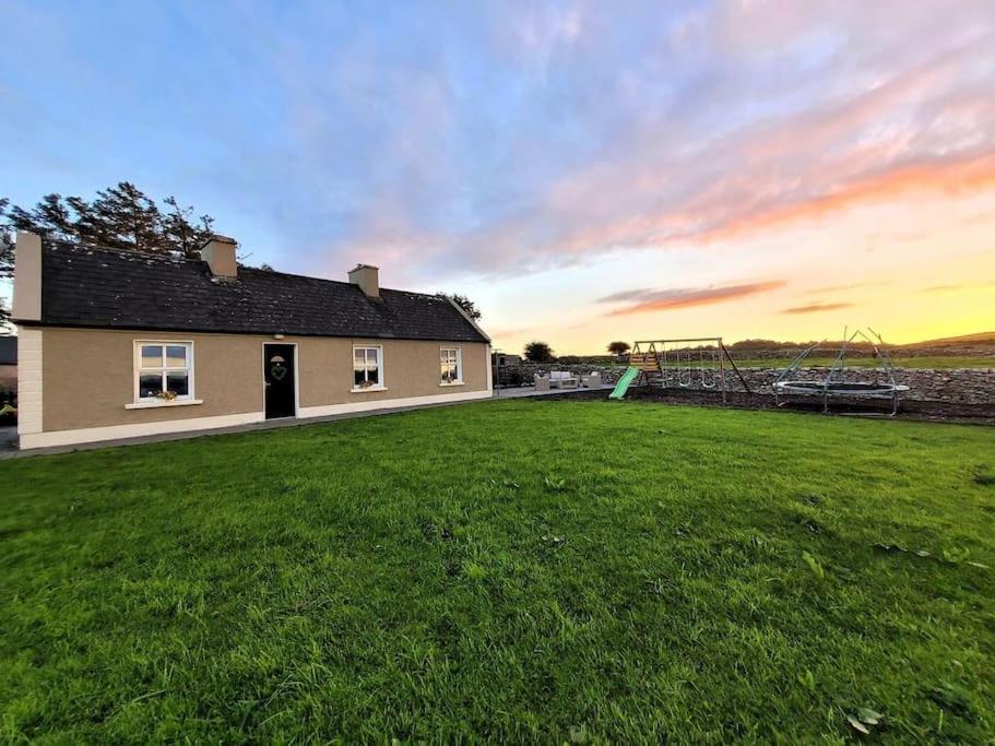 Killawalla Cottage, Westport. Exterior foto